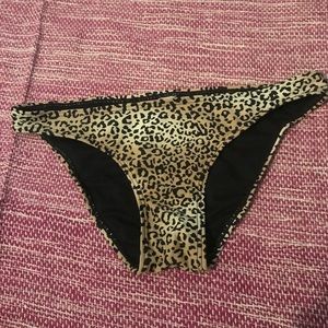 Cheetah print bottoms 🐾